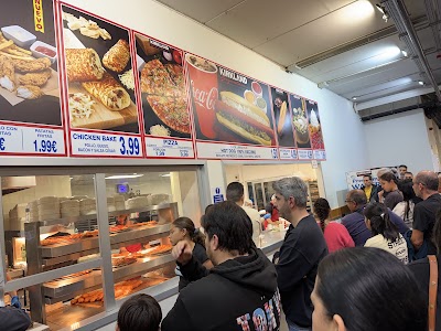 Costco Zona de venta de comida atmosphere